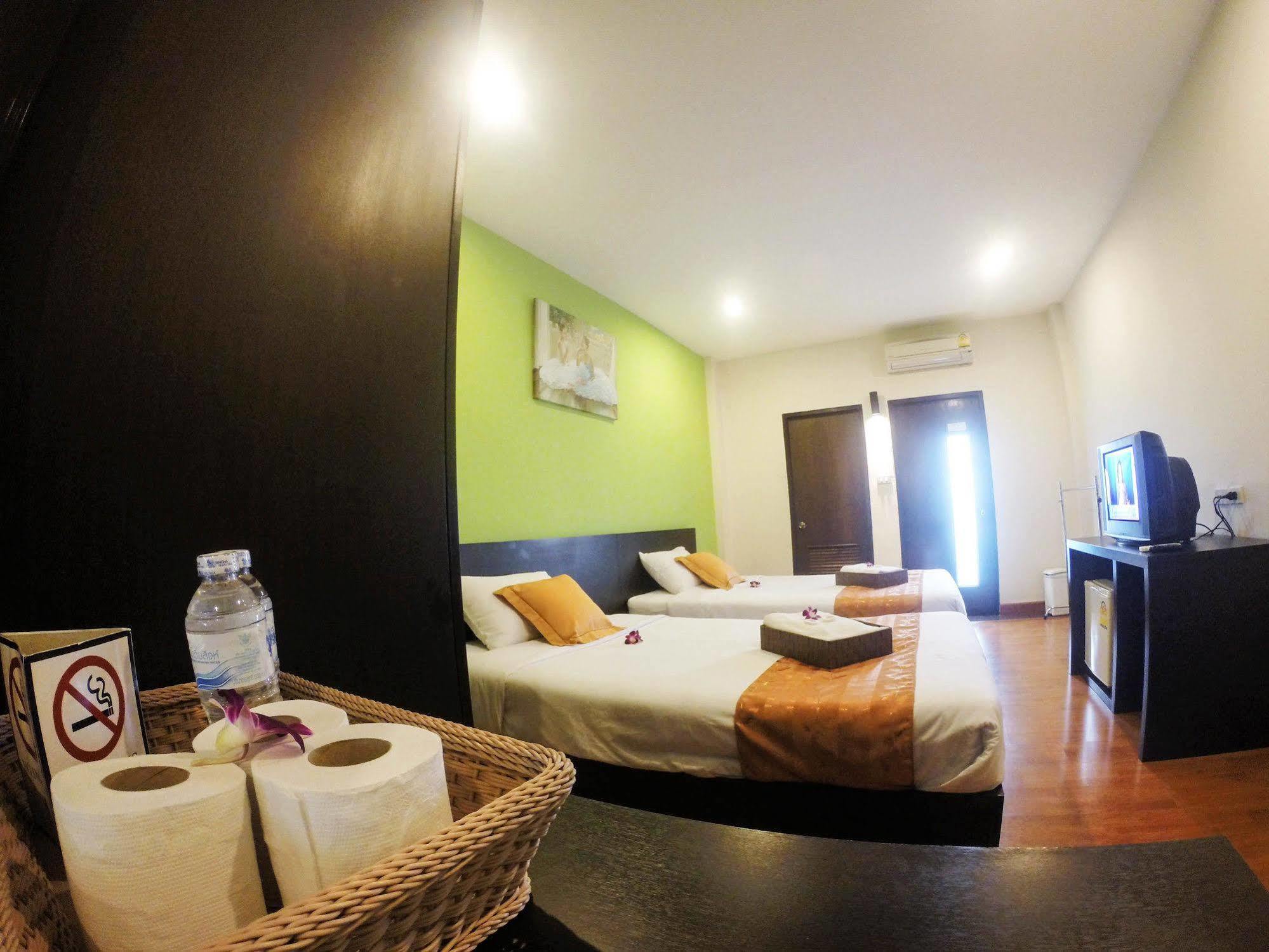 The Irish Clock Hotel Udon Thani Exterior photo